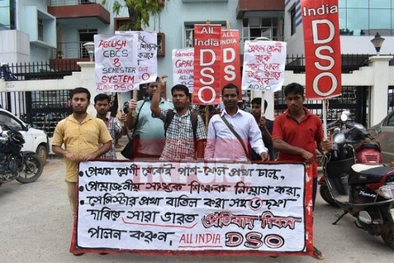 DSO protests for pass/fail system's re-launching
